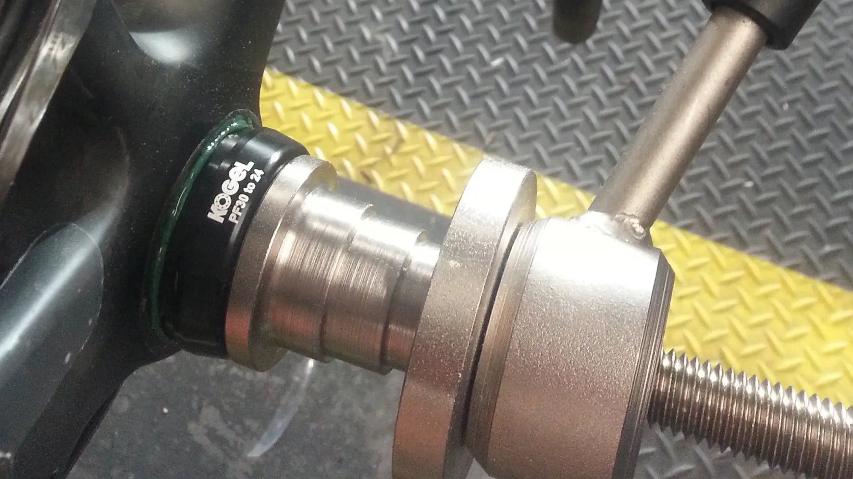 How to install PressFit bottom brackets for home mechanics