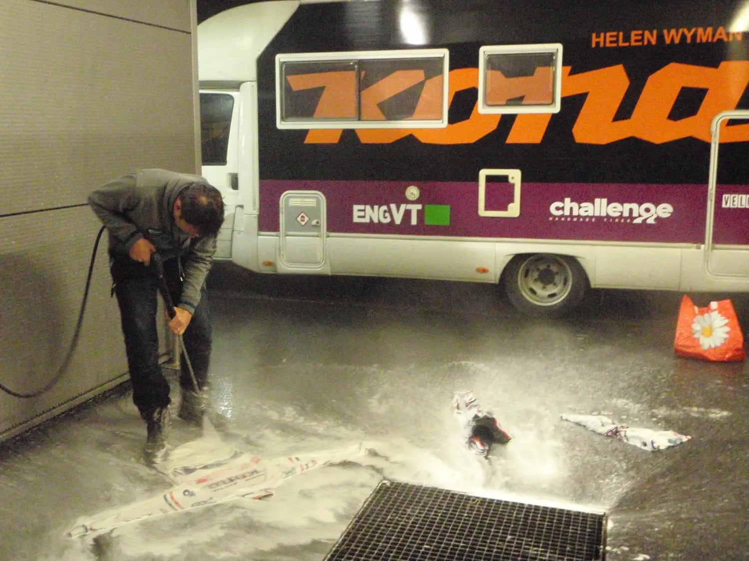 How to clean your bicycle and protect the bearings