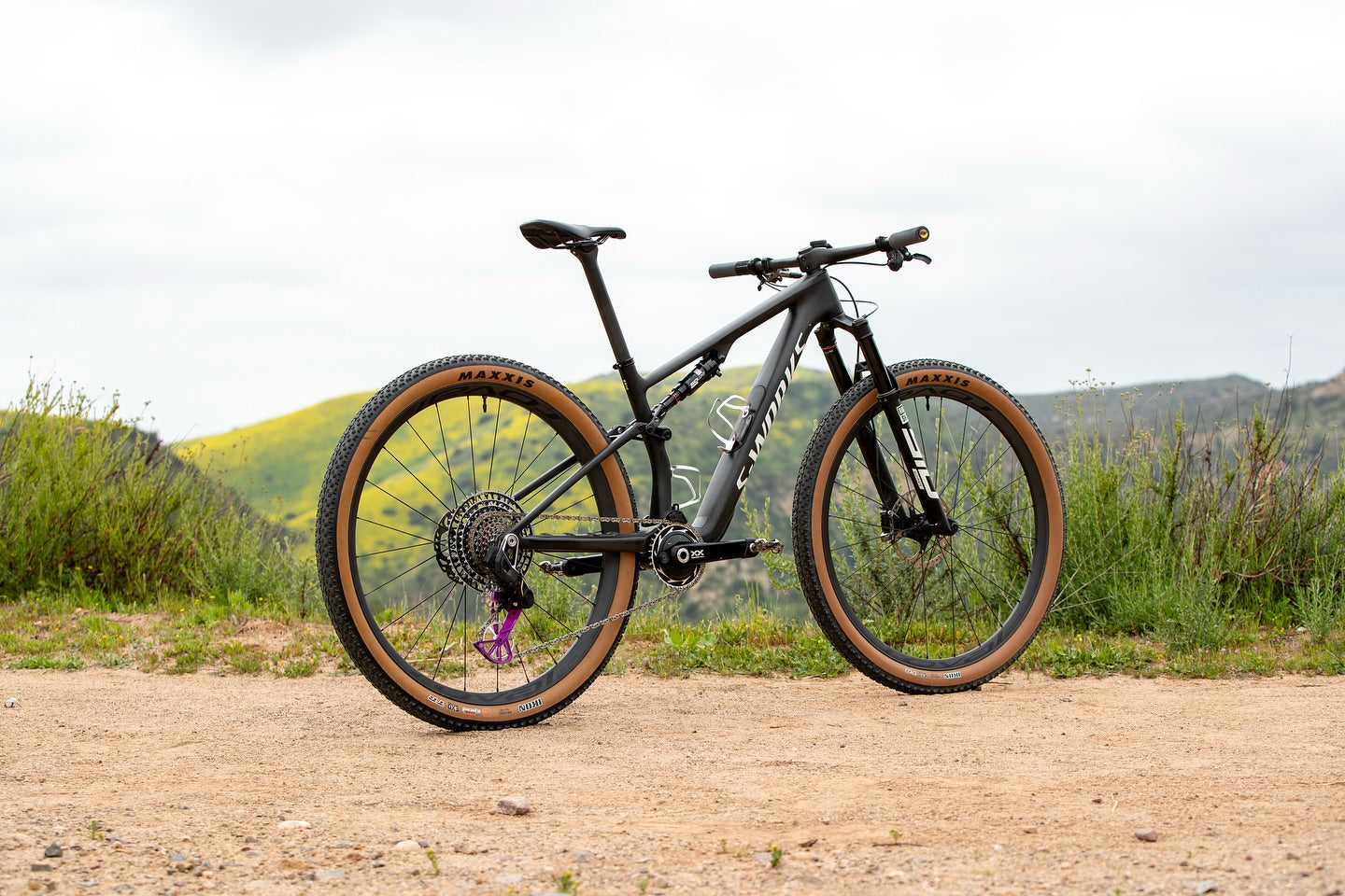 Custom Cerakote-painted Kogel components by @kogel_bearings